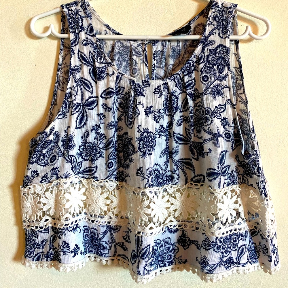 Flowy cropped top